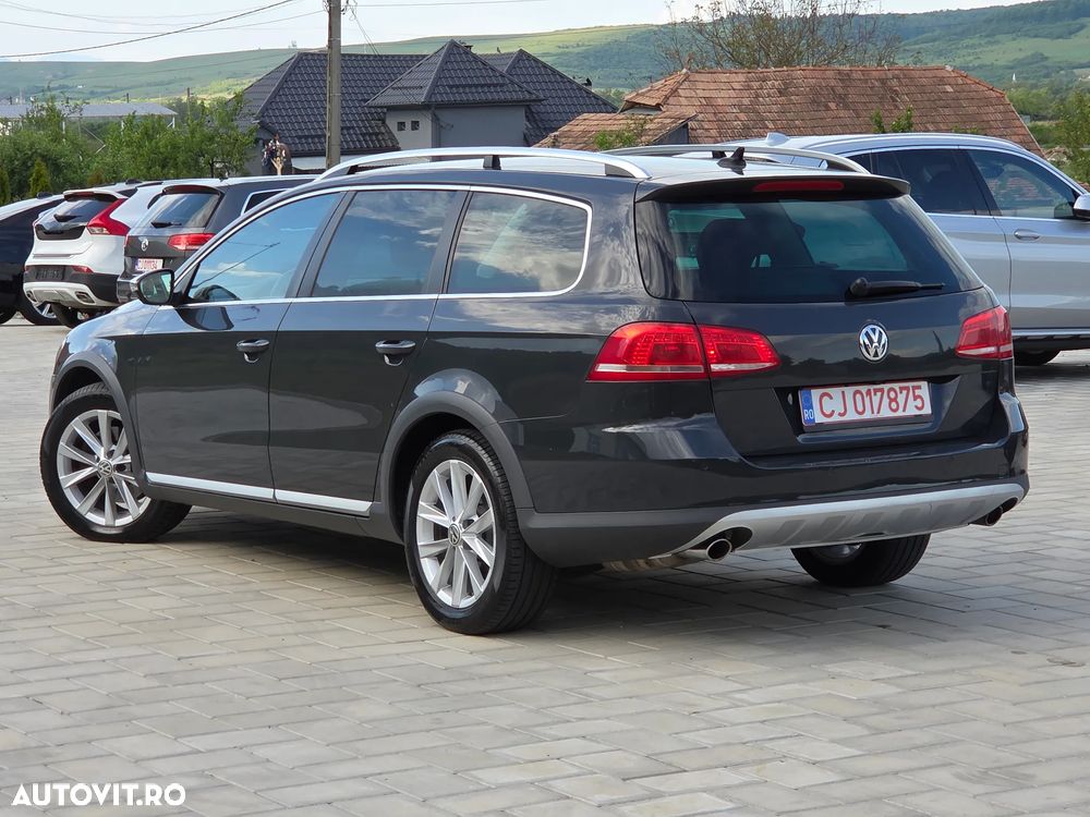 Volkswagen Passat 2.0 TDI 4Motion DSG BlueMotion Tech Highline - 9