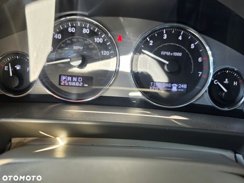 Jeep Commander 5.7 V8 HEMI Automatik Limited - 7