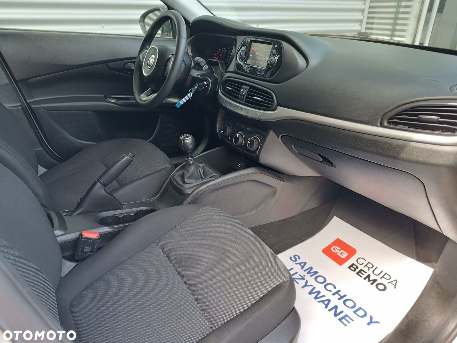 Fiat Tipo 1.4 T-Jet 16v Street - 11