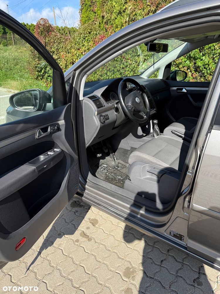 Volkswagen Touran 2.0 TDI Freestyle - 12