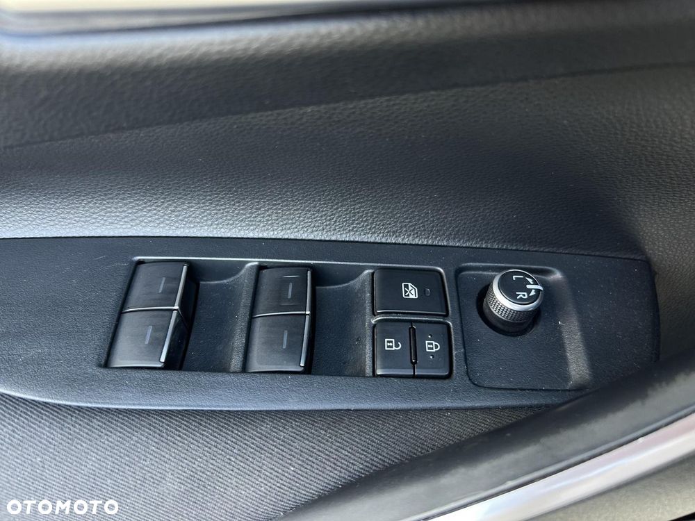 Toyota Corolla 1.8 Hybrid Comfort - 26