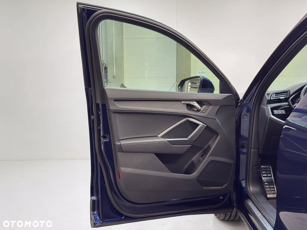 Audi Q3 - 17