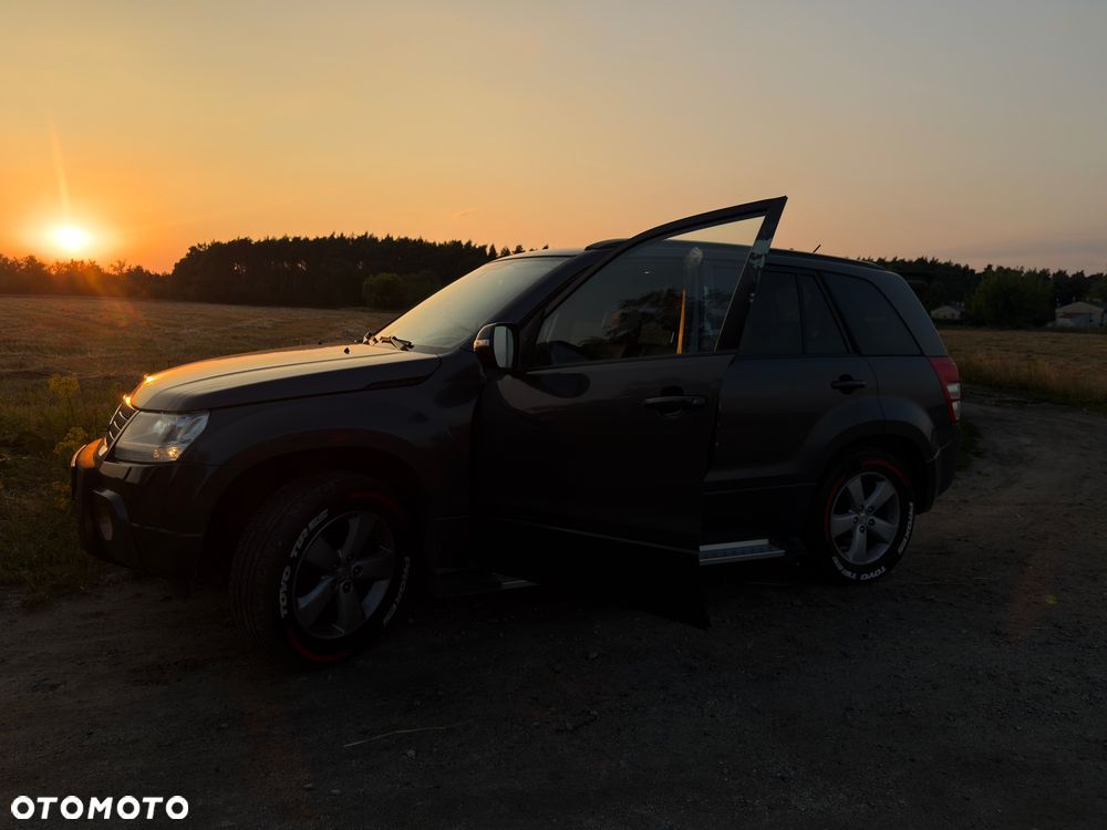 Suzuki Grand Vitara 2.4 Premium - 6