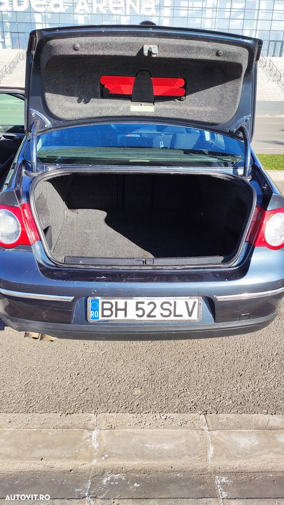 Volkswagen Passat 2.0TDI Comfortline DPF - 6