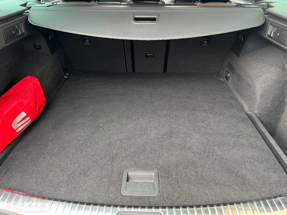 SEAT Leon X-Perience 2.0 TDi DSG 4Drive - 51