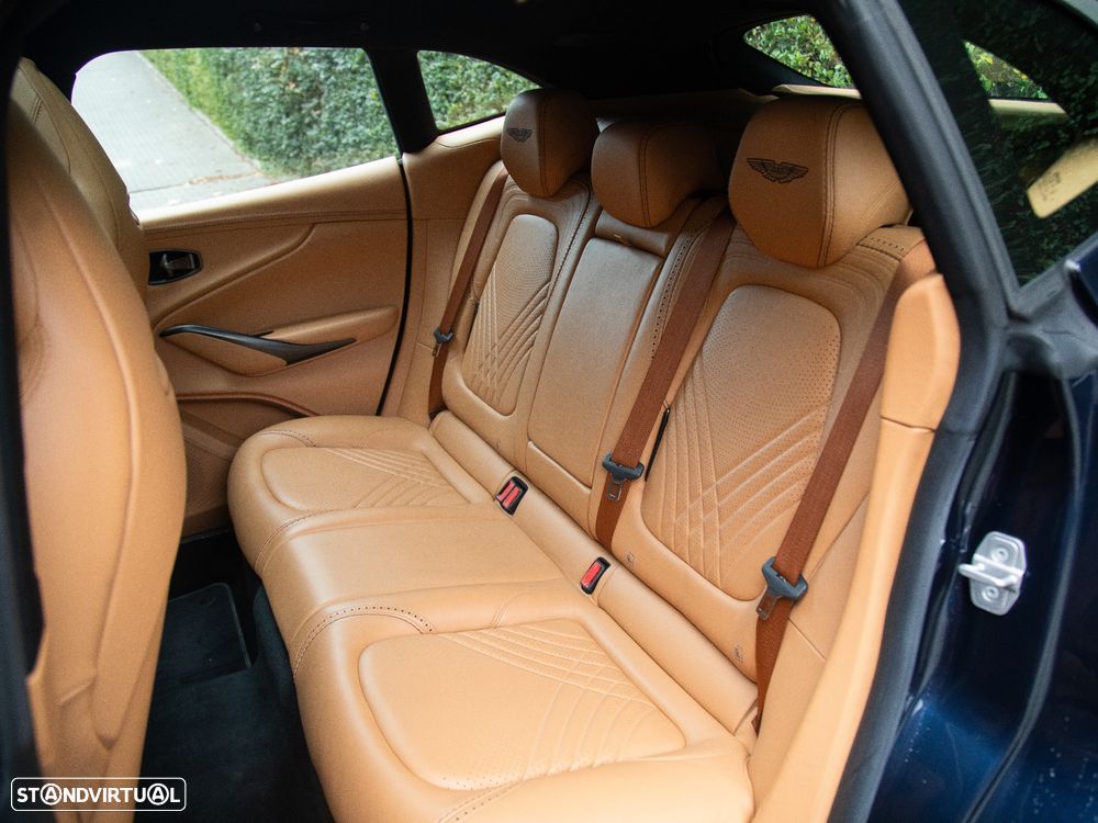 Aston Martin DBX Standard - 20