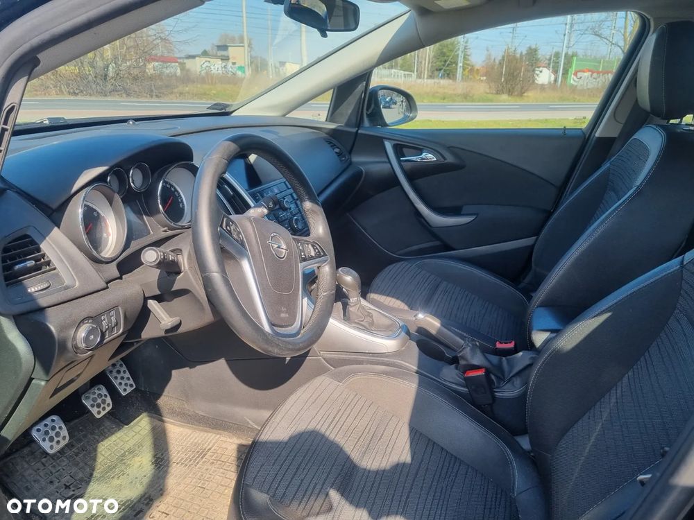 Opel Astra 1.4 T Business EU6 - 8