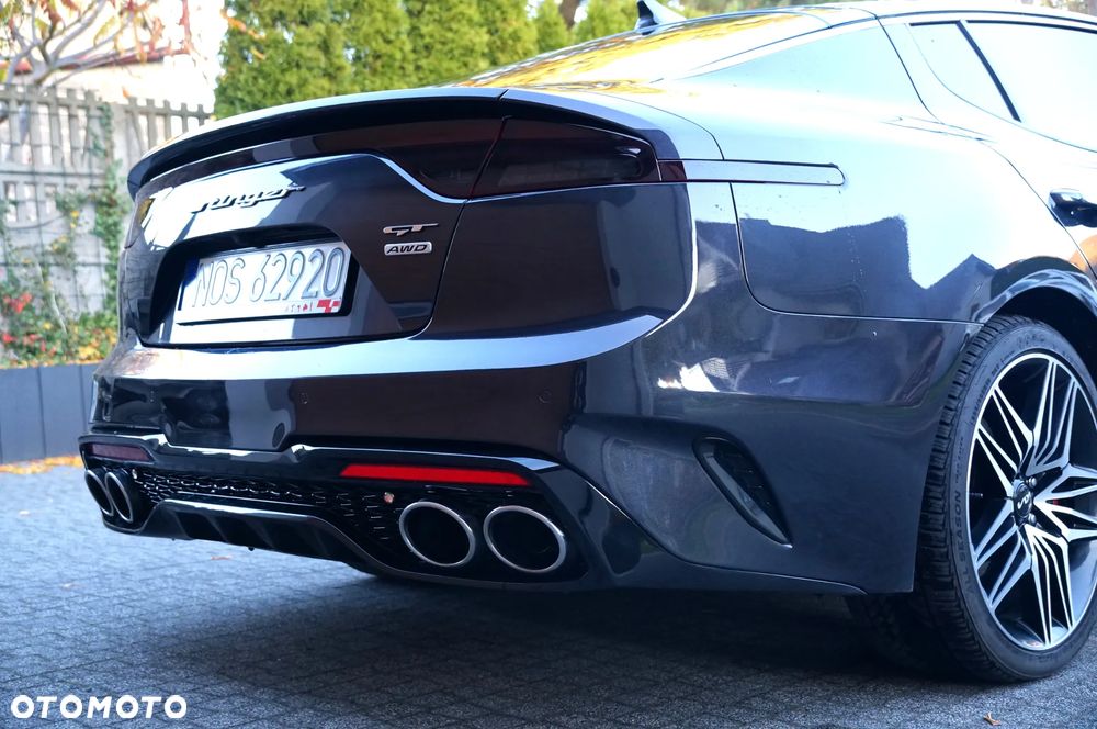 Kia Stinger - 7