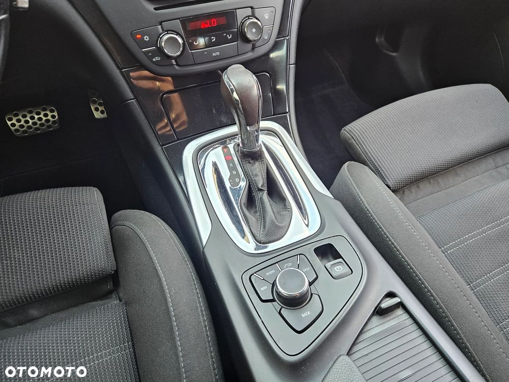 Opel Insignia 2.0 CDTI automatik Edition - 20