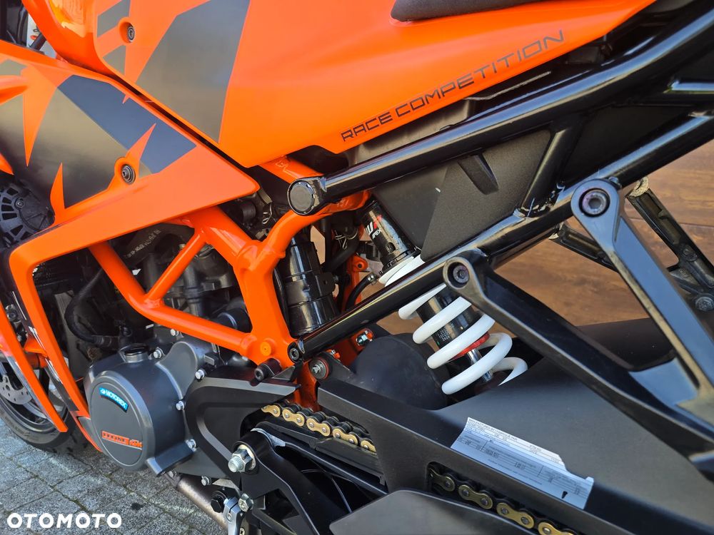KTM RC 125 - 36