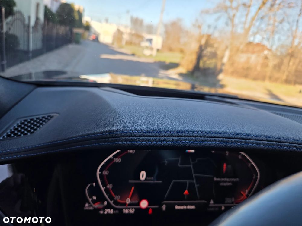 BMW Seria 3 320d M Sport - 10