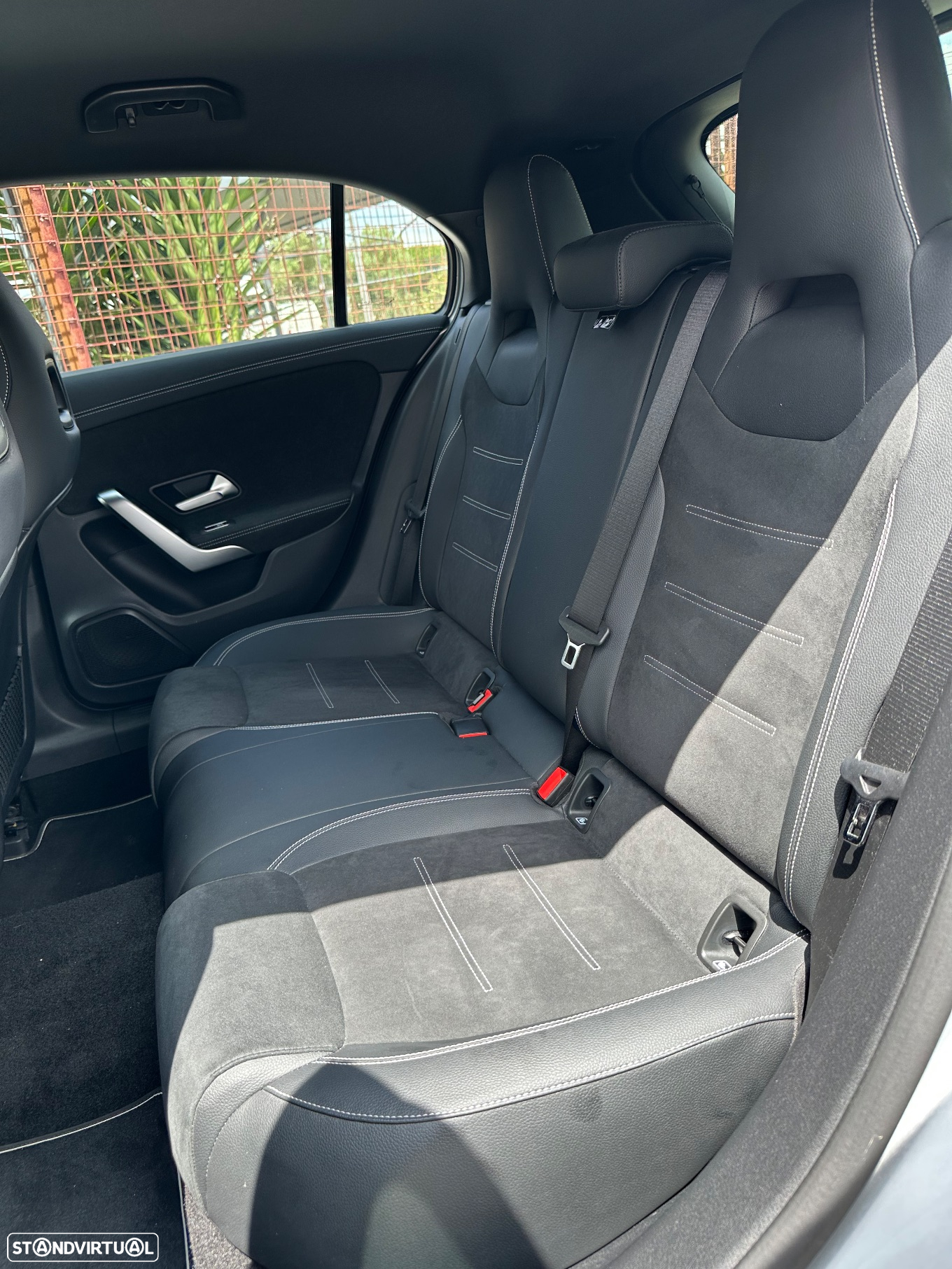 Mercedes-Benz A 250 e AMG Line - 30