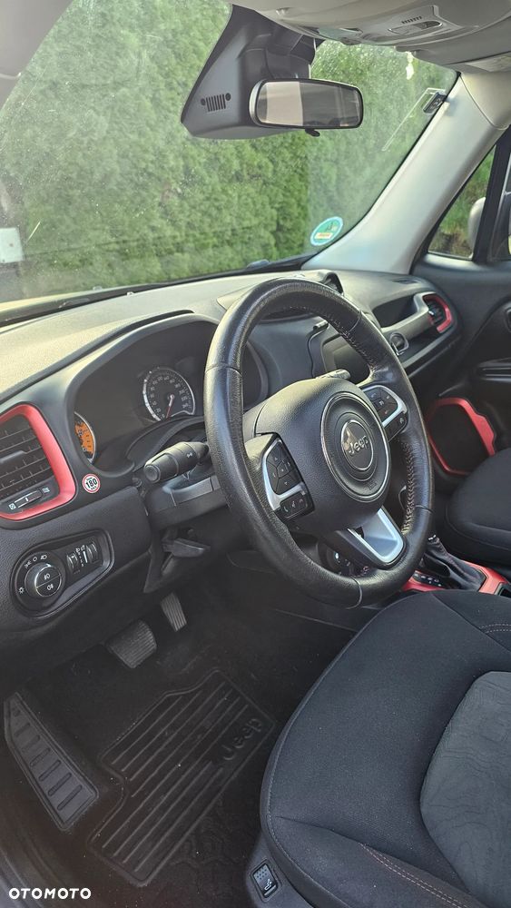 Jeep Renegade - 18