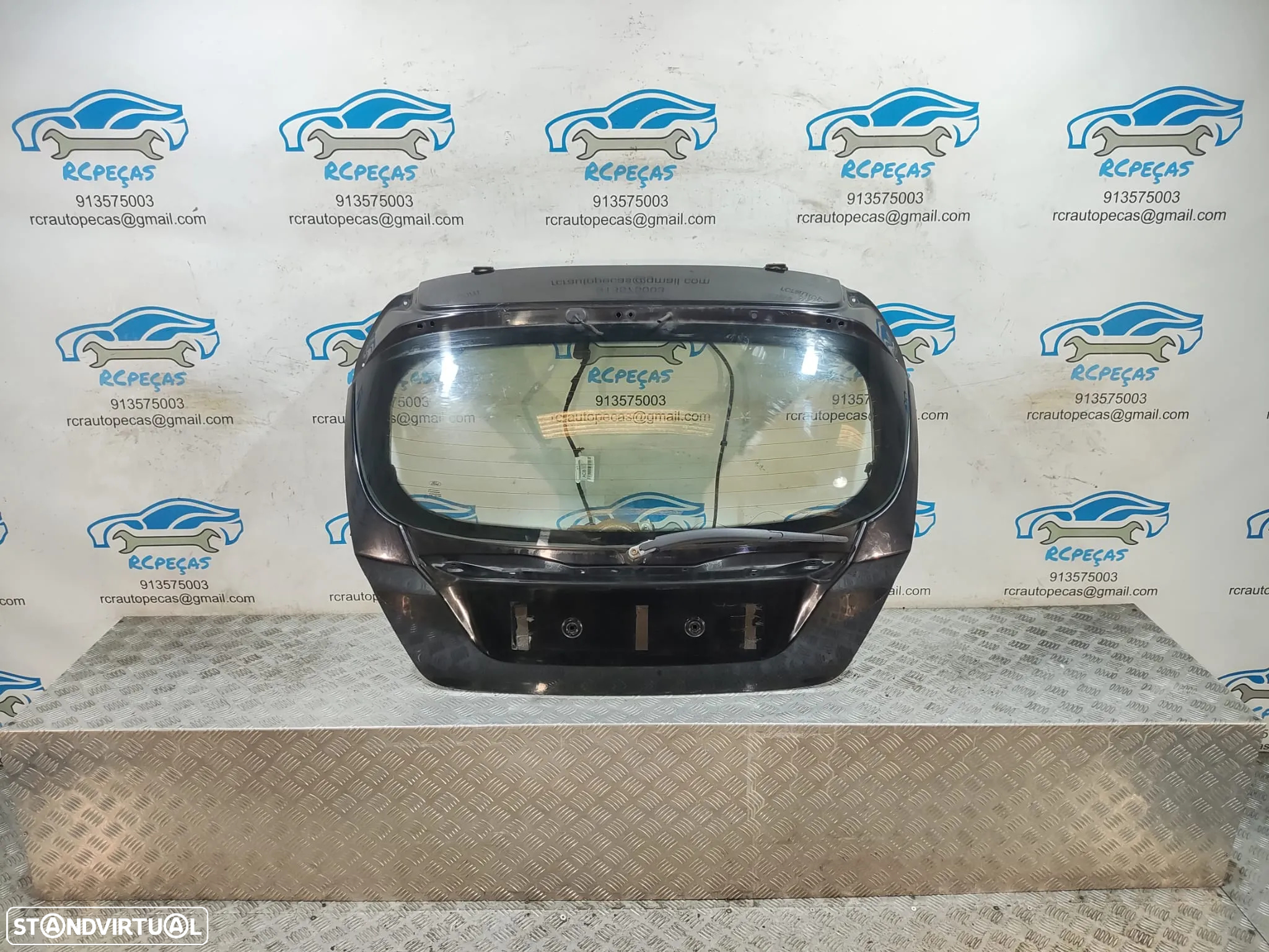 Porta / Tampa da Mala Ford Fiesta VI 6 MK6 em Preto / Preta - 3