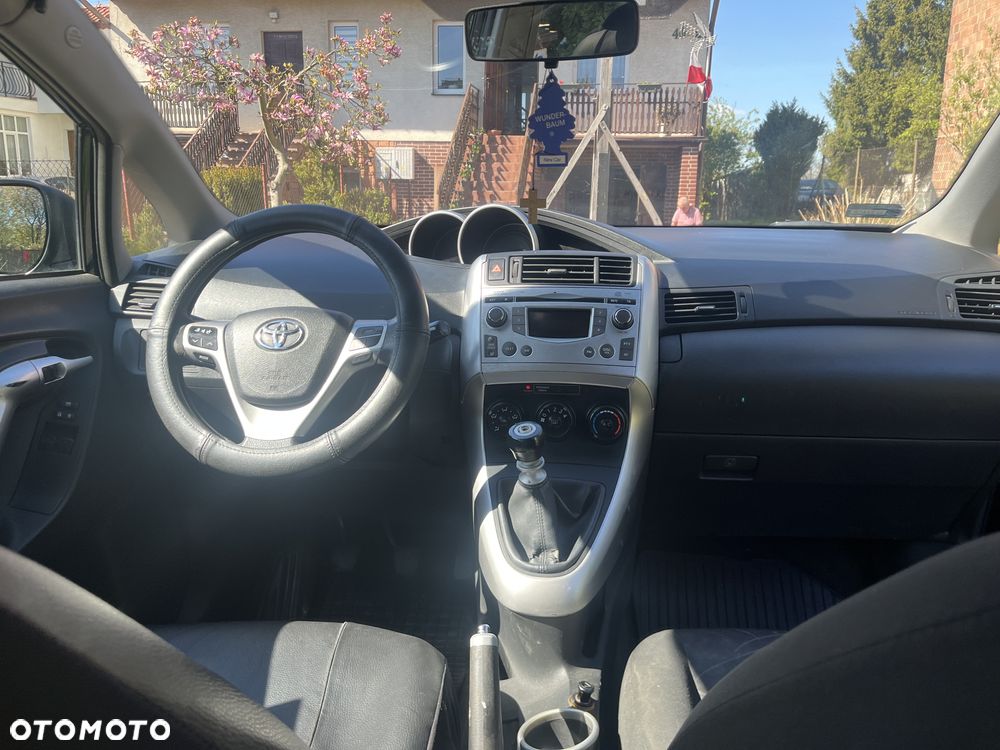 Toyota Verso 1.6 Luna - 15