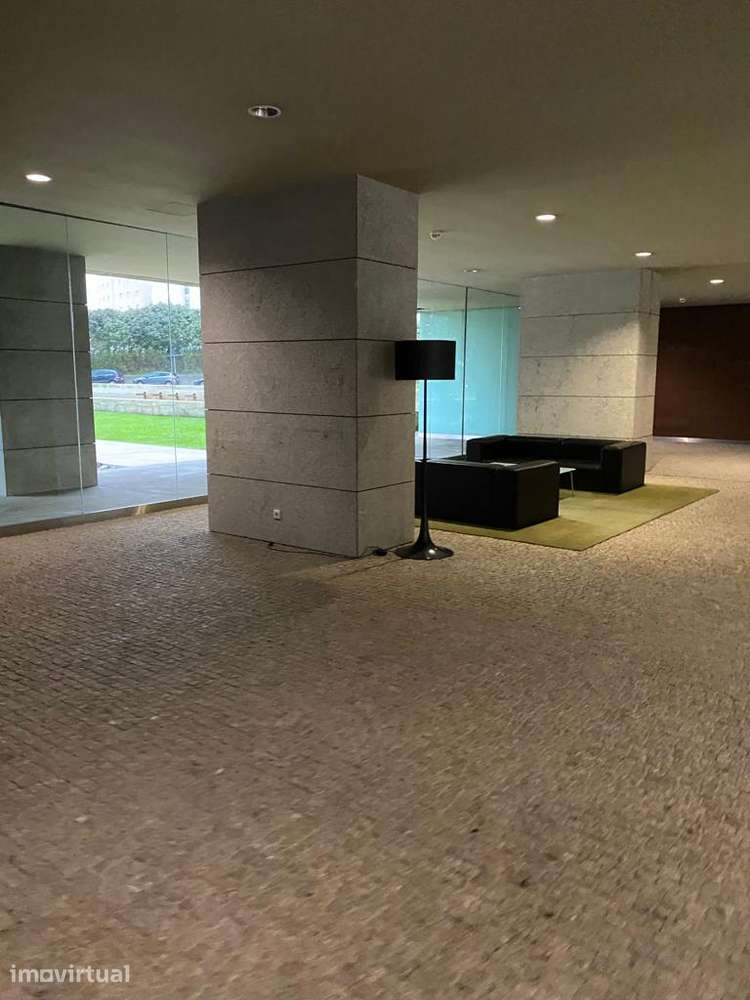 Apartamento T4 - Lake Towers  com piscina e garagem - Grande imagem: 3/41