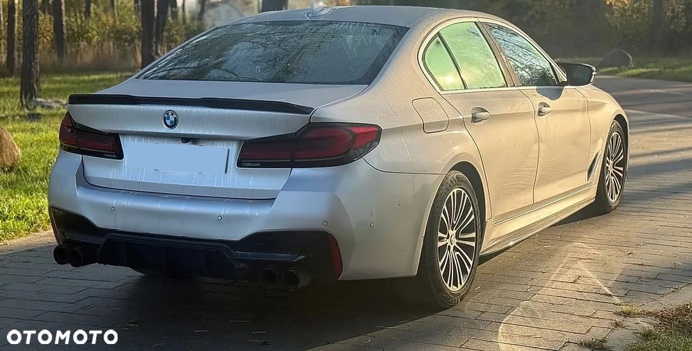 BMW Seria 5 540i xDrive Luxury Line - 7