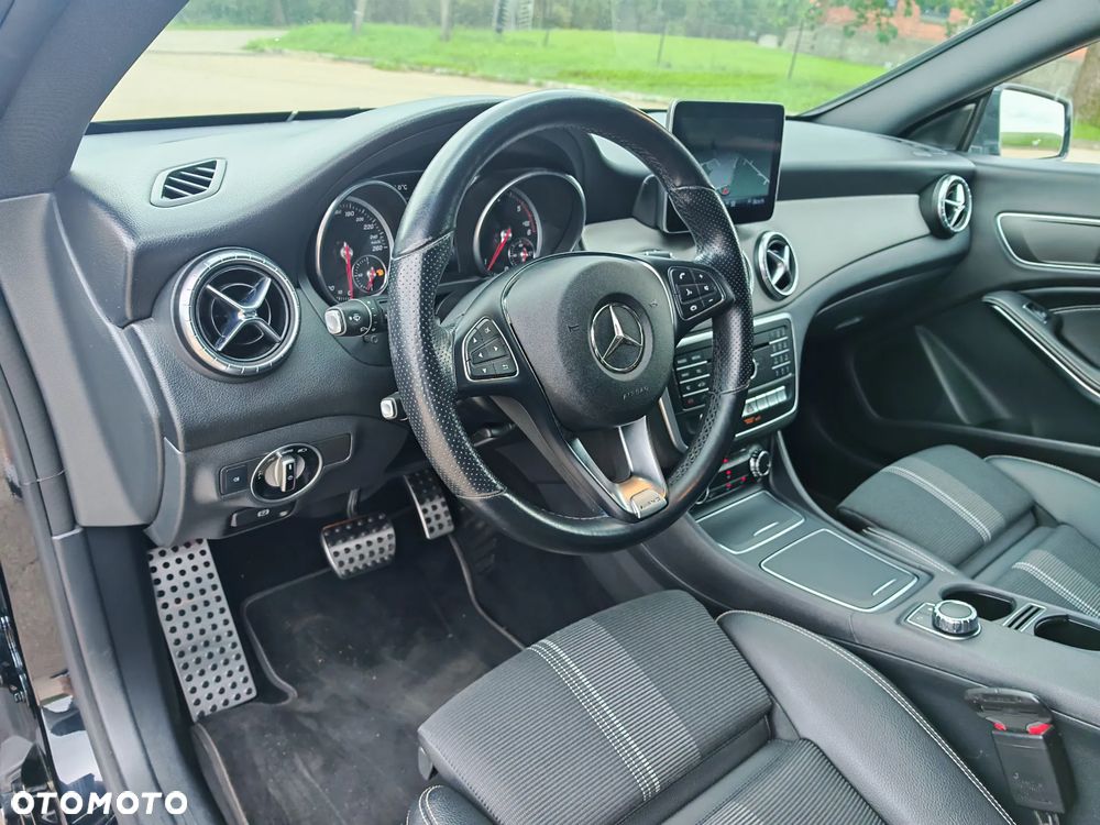 Mercedes-Benz CLA - 9