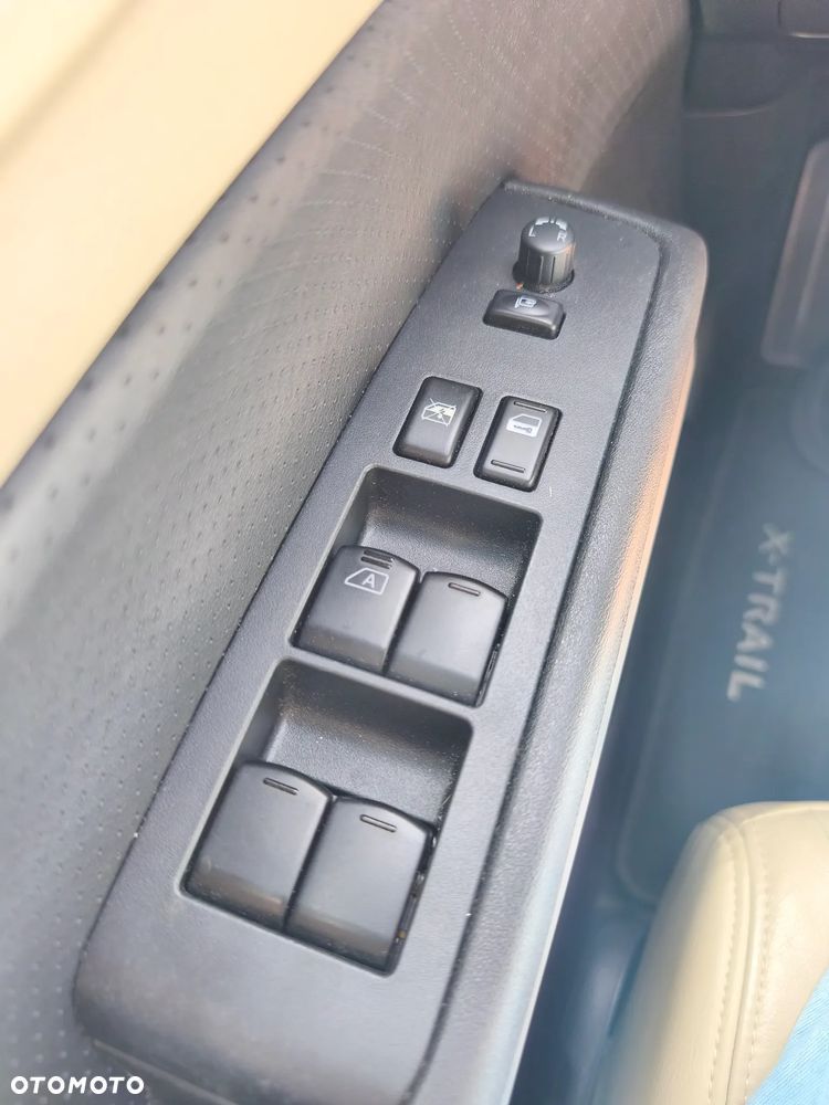 Nissan X-Trail - 10