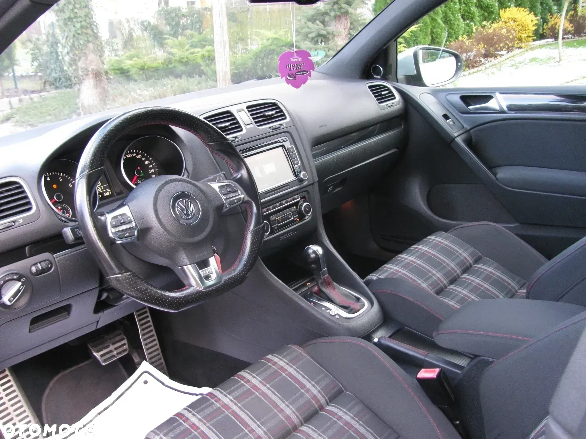 Volkswagen Golf 2.0 GTI DSG - 16