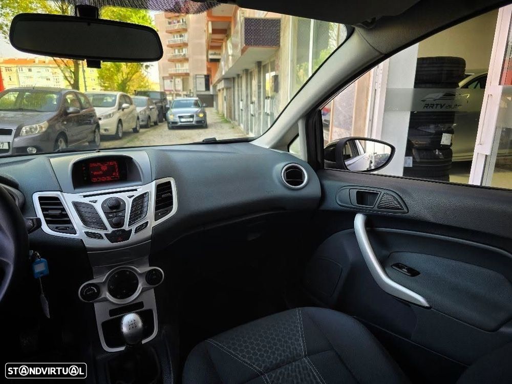 Ford Fiesta 1.25 Titanium - 19