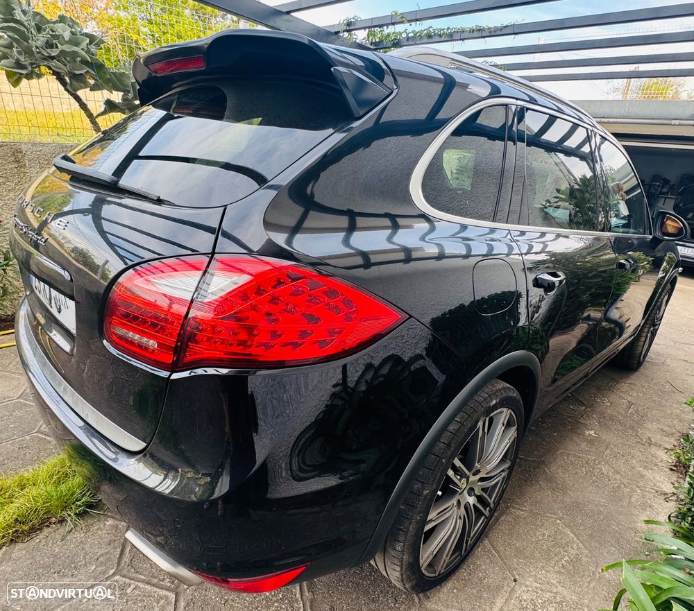 Porsche Cayenne S Hybrid - 10