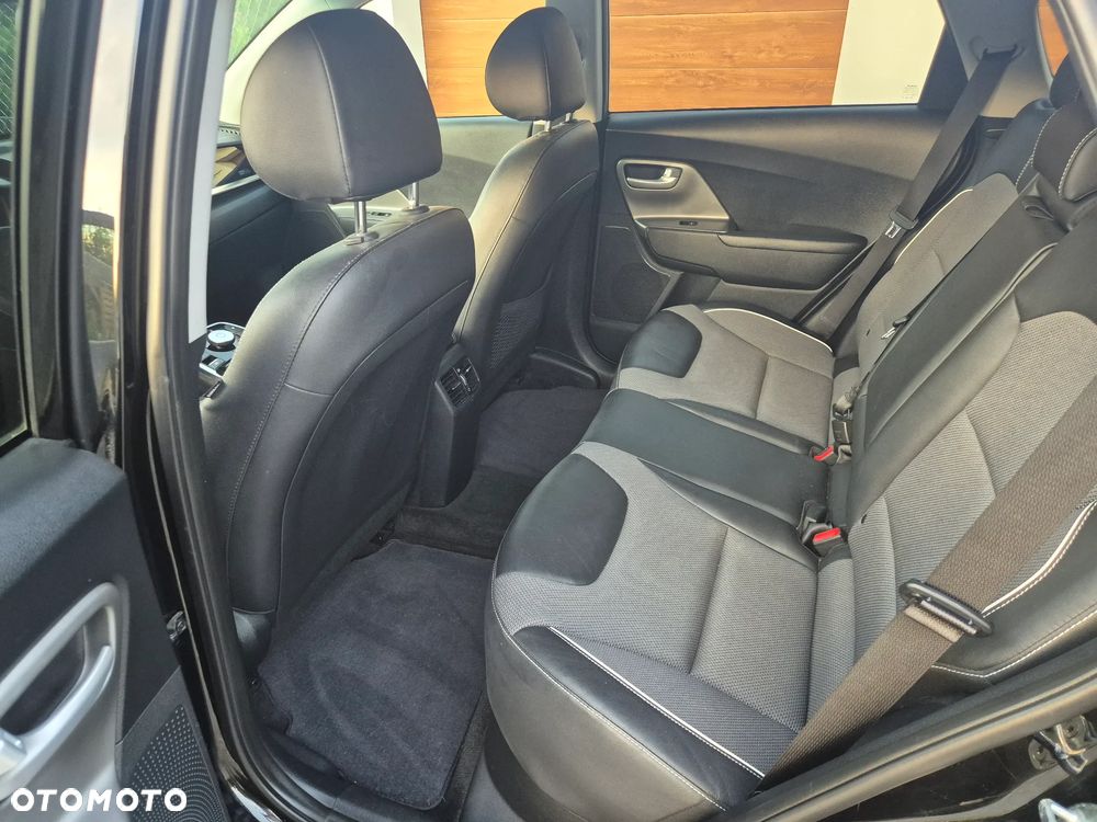 Kia Niro 64kWh L - 17