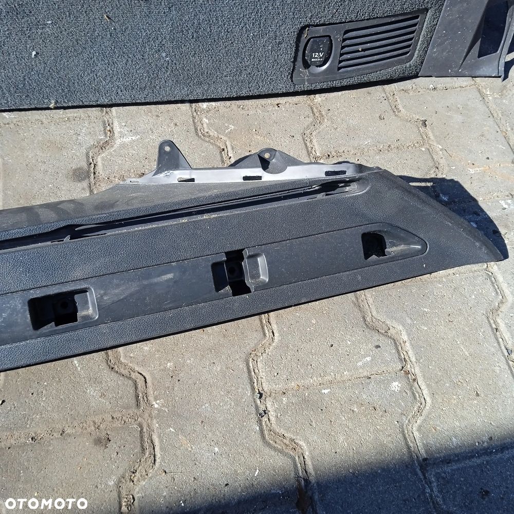 Prowadnica rolety skoda 3T9867761 - 3