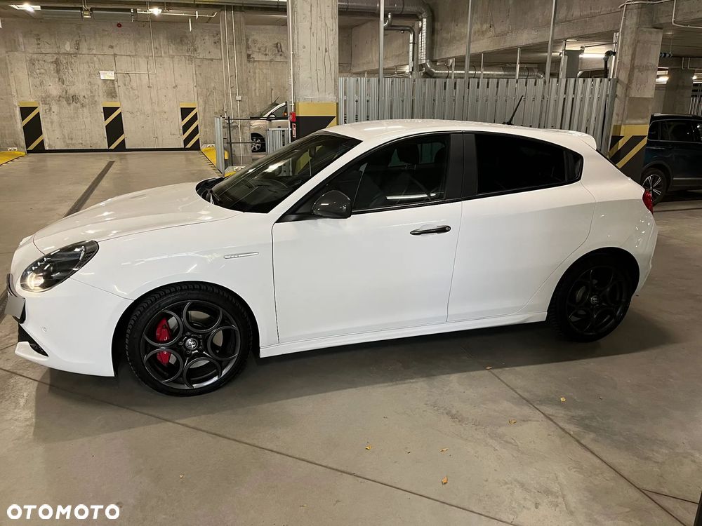 Alfa Romeo Giulietta Sport - 1