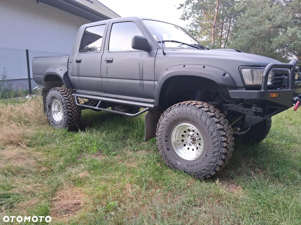 Toyota Hilux 4WD SR5 - 9