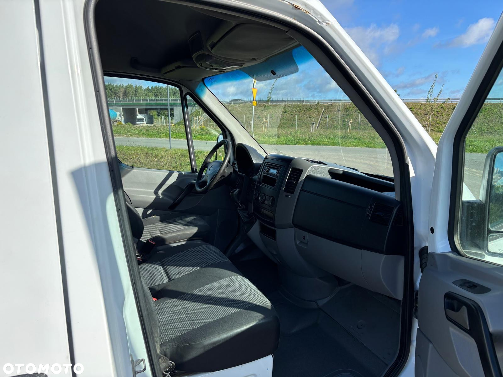 Mercedes-Benz SPRINTER - 10