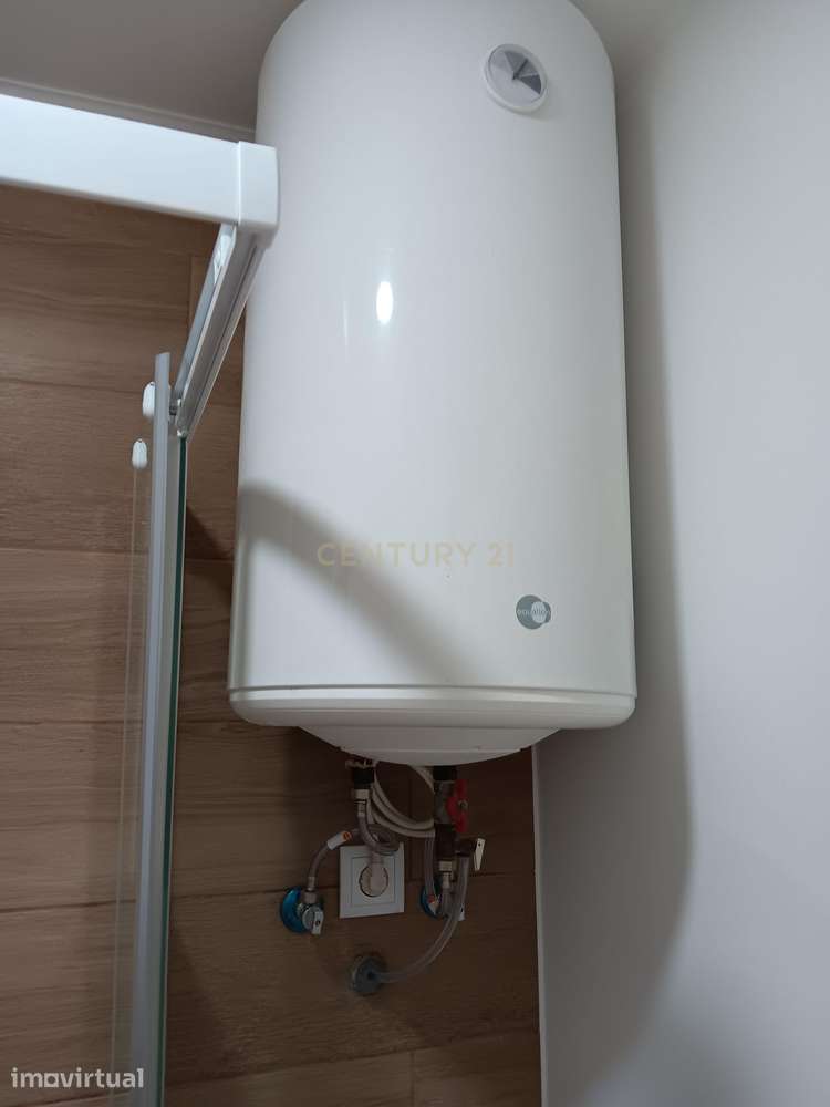 1 Assoalhada - Atelier transformado em Estúdio. Com Kitchenette e Casa - Grande imagem: 3/9