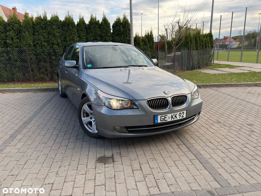 BMW Seria 5 525i - 4