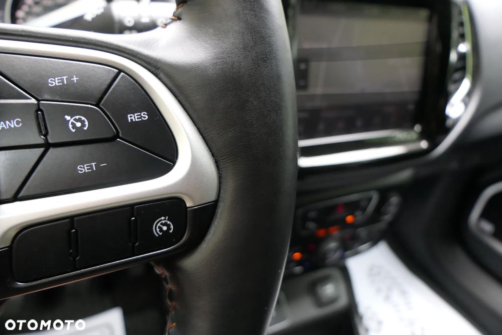 Jeep Compass 1.4 MultiAir Limited - 28