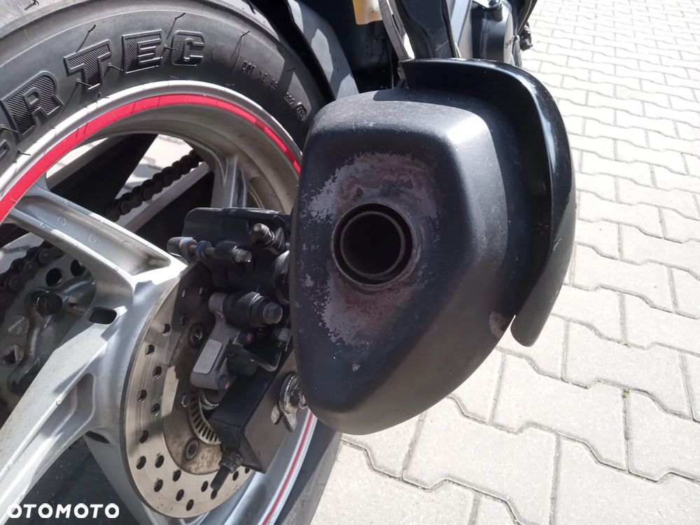 Honda CBR - 23