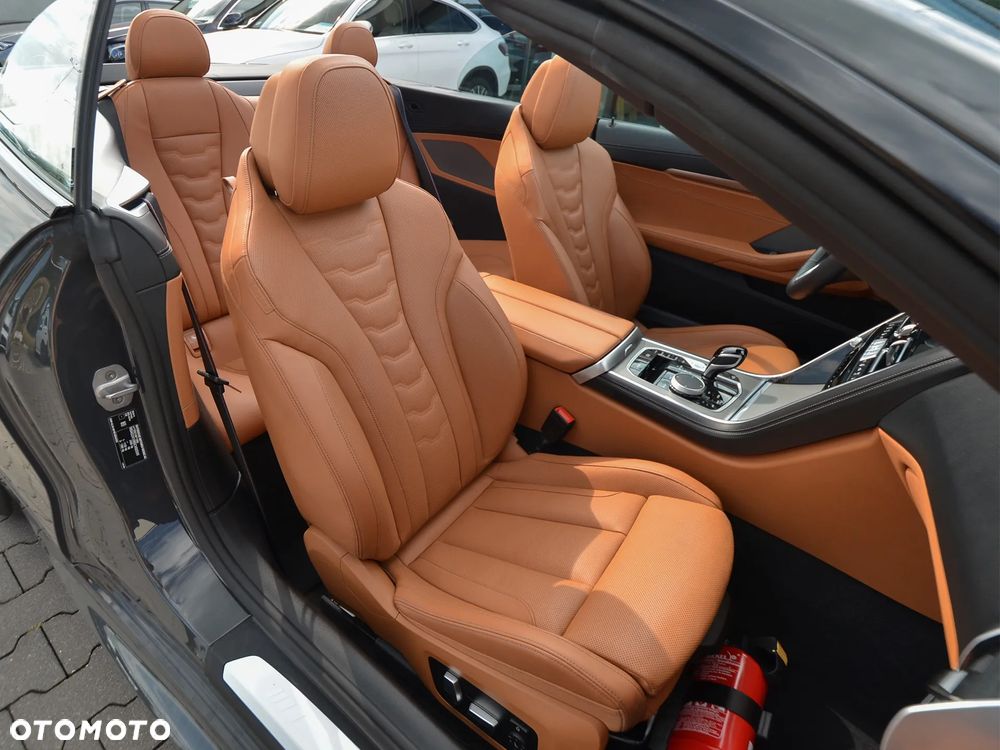 BMW Seria 8 840i xDrive - 4