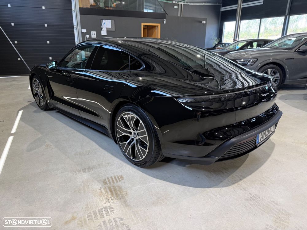 Porsche Taycan Standard - 10
