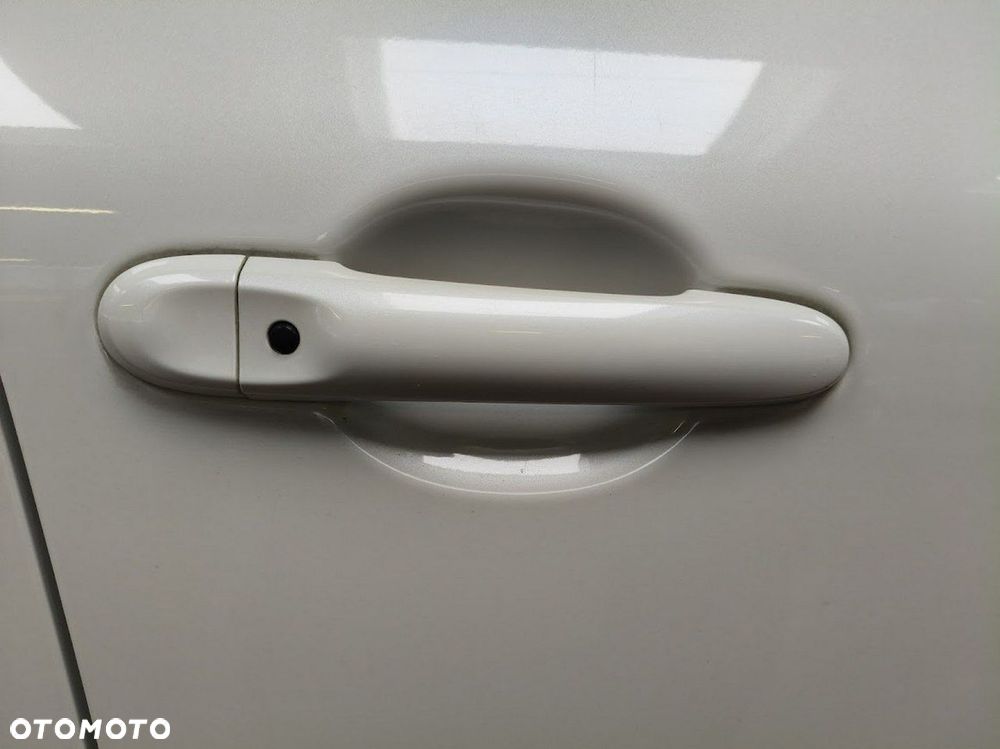 Nissan Juke 1.6 DIG-T ALL-MODE 4x4i CVT Nismo - 9