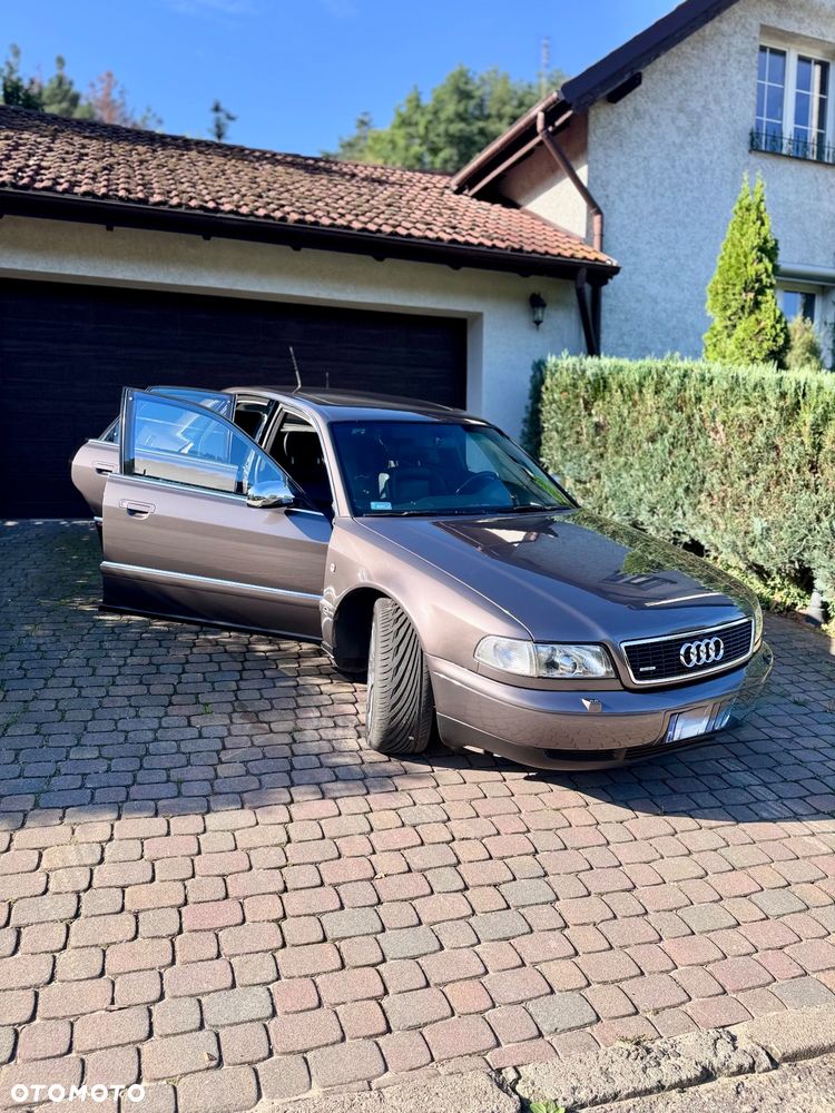 Audi A8 - 3