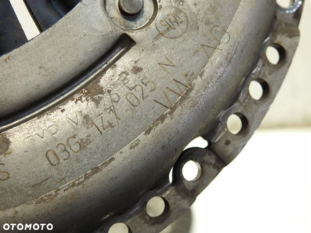 KOŁO DWUMASOWE SPRZEGŁO AUDI A3 8PA 1.9 TDI 03G141025N - 8