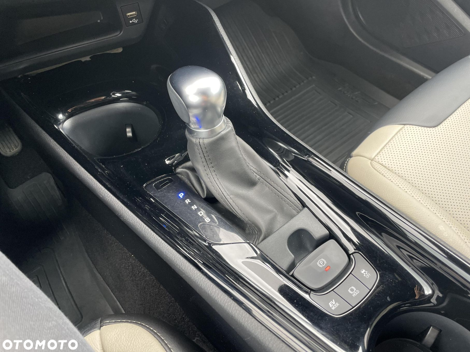 Toyota C-HR - 27