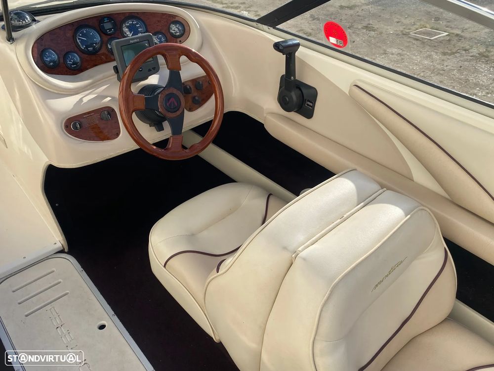 Monterey Montura 186 Bowrider - 17