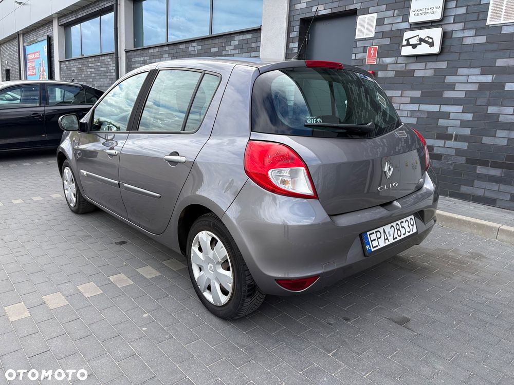 Renault Clio 1.2 16V TCE Alize - 5