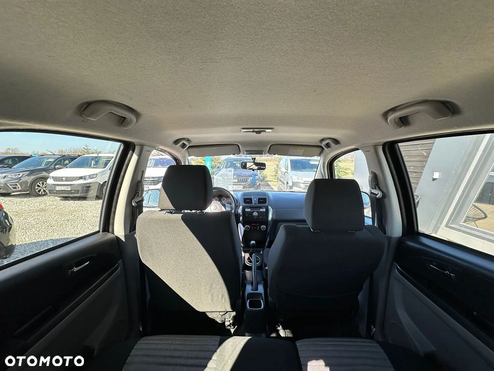 Suzuki SX4 1.6 Comfort 2012 - 17
