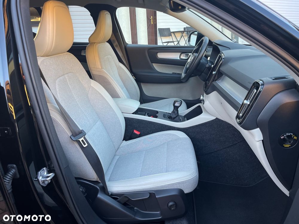 Volvo XC 40 D3 Momentum - 10