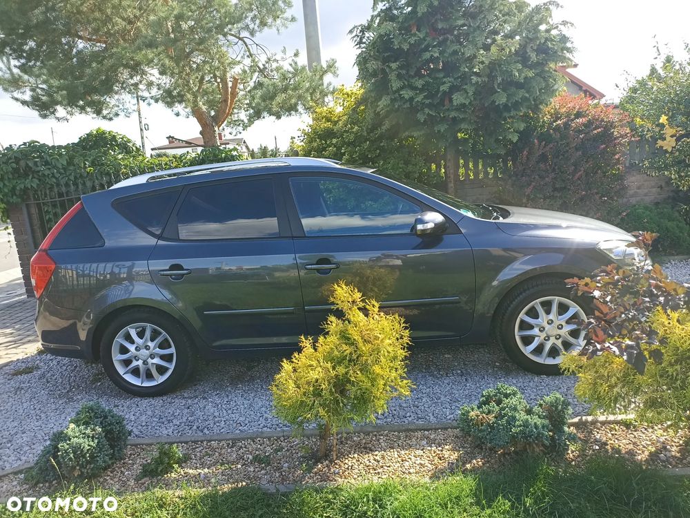 Kia Ceed - 6