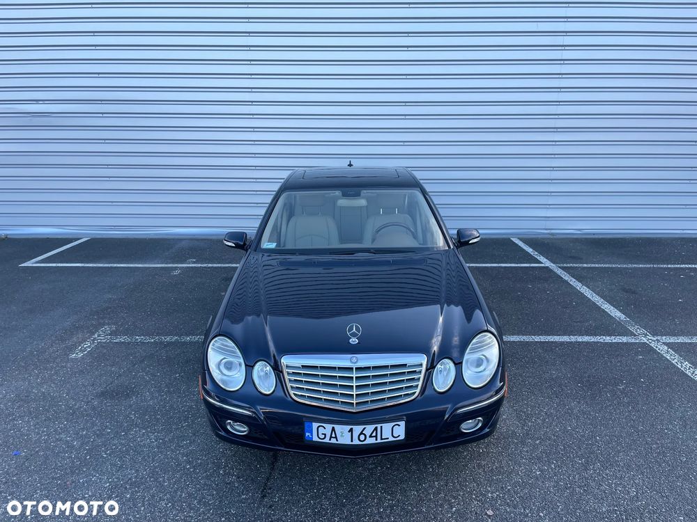 Mercedes-Benz Klasa E 350 4-Matic - 22