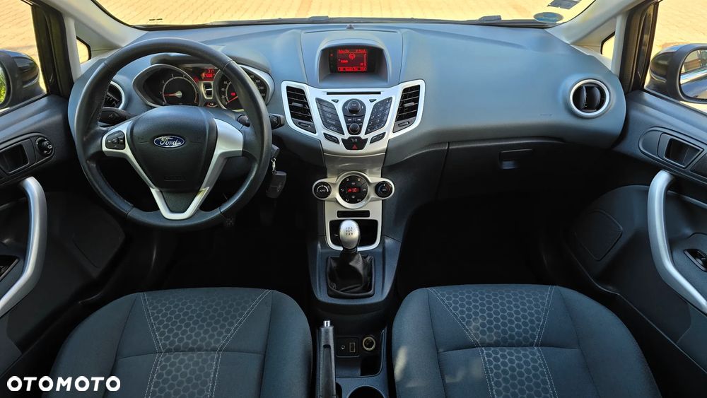 Ford Fiesta - 13