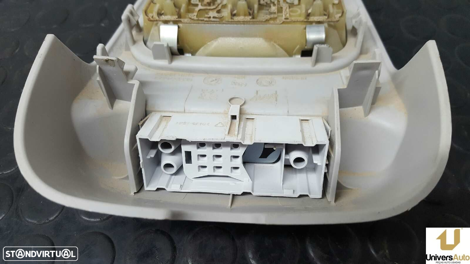 LUZ INTERIOR PEUGEOT 308 1.6 16V HDI FAP - 2