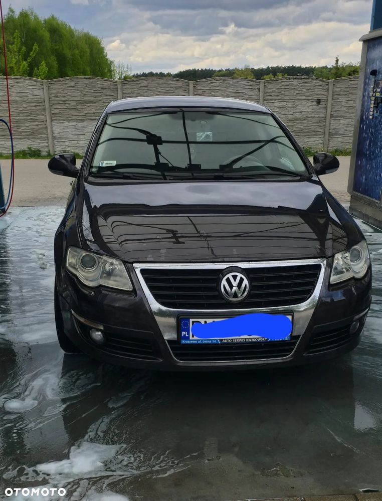 Volkswagen Passat 1.9 TDI Trendline - 1